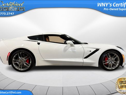 Used 2016 Chevrolet Corvette Stingray Coupe w/ 2LT Preferred Equipment Group RWD image 4