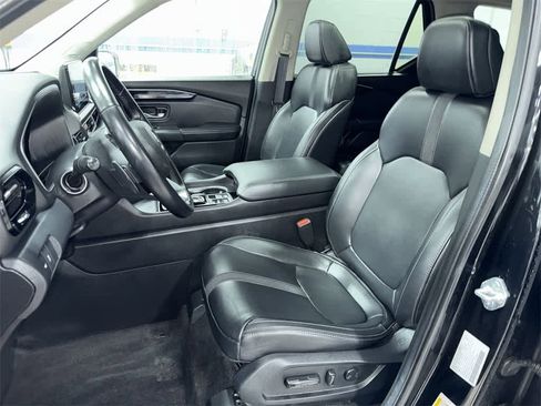 Used 2024 Honda Pilot Touring image 15