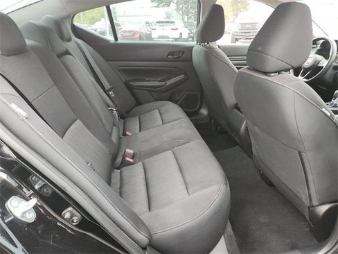 Used 2025 Nissan Altima 2.5 S image 14