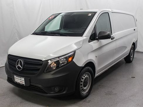 Used 2023 Mercedes-Benz Metris image 6