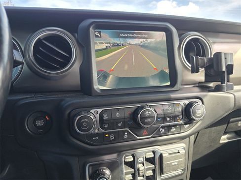 Used 2020 Jeep Gladiator Rubicon image 29