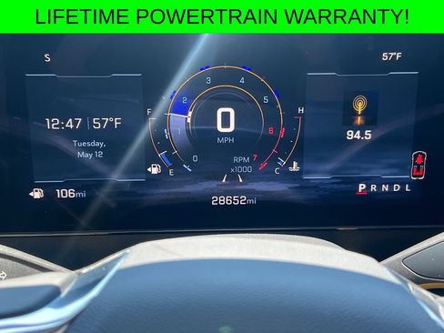 Used 2025 Chevrolet Traverse LT FWD image 5