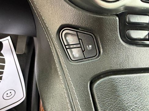 Certified 2017 Chevrolet Tahoe Premier AWD/4WD image 32