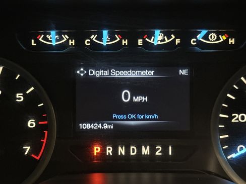 Used 2015 Ford F150 XLT w/ Equipment Group 302A Luxury image 22