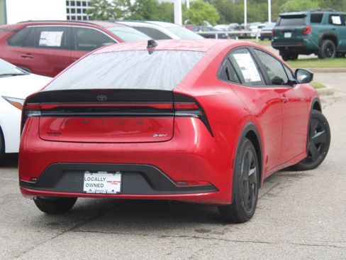 New 2026 Toyota Prius LE image 27