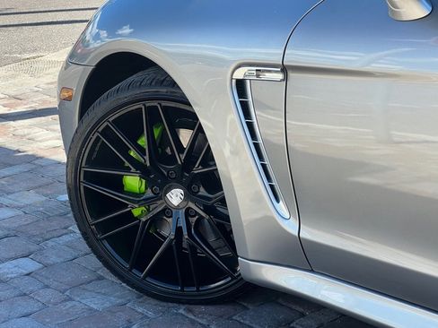 Used 2012 Porsche Panamera S image 12