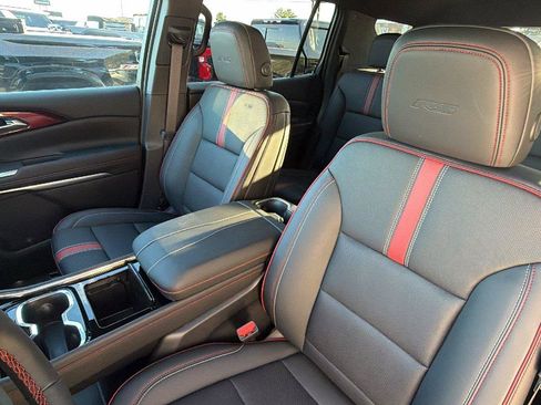 New 2027 Chevrolet Traverse RS FWD image 4