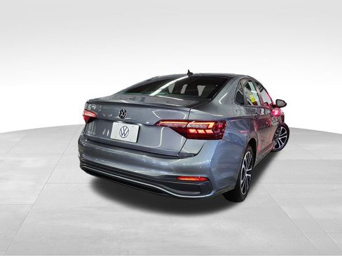 Used 2024 Volkswagen Jetta Sport image 6