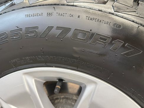 Used 2025 Chevrolet Silverado 1500 LT image 9