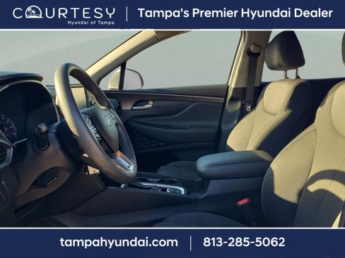 Used 2020 Hyundai Santa Fe SE image 19
