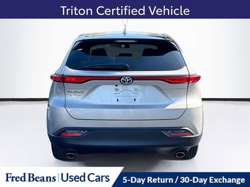 Used 2023 Toyota Venza LE AWD/4WD image 8