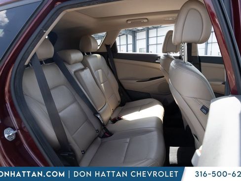 Used 2018 Hyundai Tucson Value AWD/4WD image 16