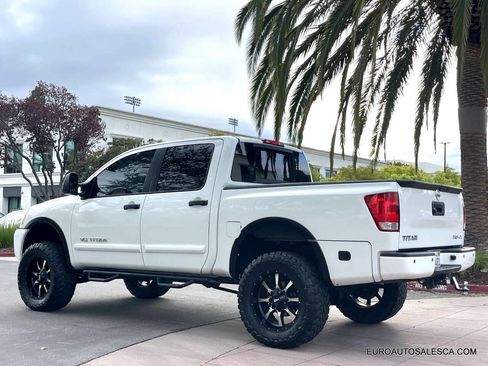 Used 2014 Nissan Titan PRO-4X image 5