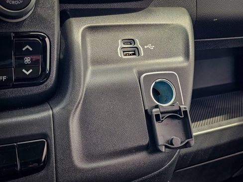 New 2026 RAM ProMaster 2500 w/ Convenience Group FWD image 24