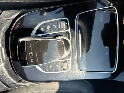 Used 2017 Mercedes-Benz E 300 4MATIC w/ Premium 3 Package image 23