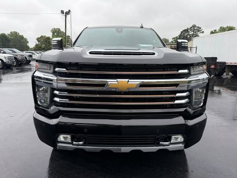 Used 2020 Chevrolet Silverado 2500 High Country w/ Technology Package AWD/4WD image 7