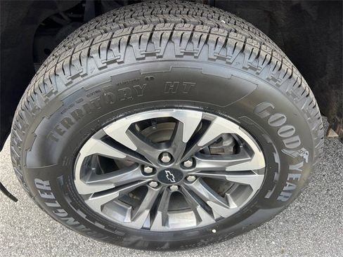 Used 2021 Chevrolet Colorado Z71 w/ LPO, Power Package image 11