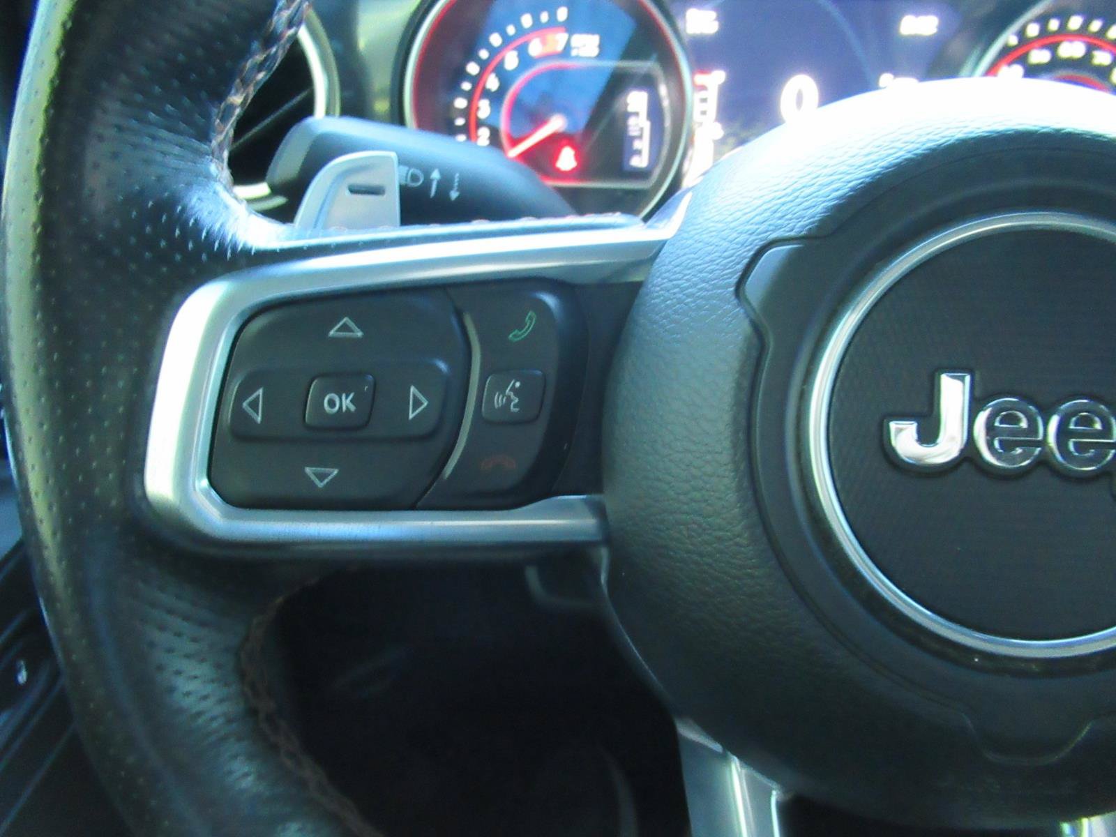 Used 2022 Jeep Wrangler Unlimited Rubicon w/ Dual Top Group AWD/4WD image 25