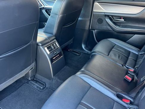 Certified 2024 MAZDA CX-90 Plug-In Hybrid w/ Preferred AWD/4WD image 14