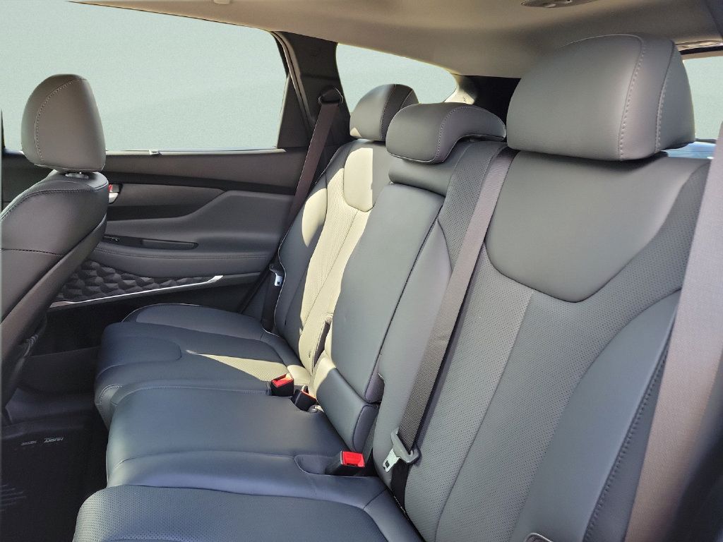 Used 2022 Hyundai Santa Fe Limited FWD image 13