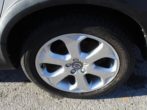 Used 2016 Volvo XC70 T5 Premier w/ Proximity Package image 10