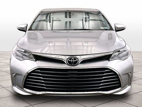 Used 2017 Toyota Avalon Limited w/ All Weather Liner Package image 3