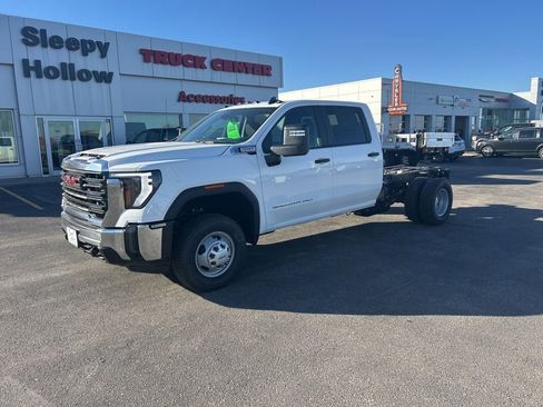 New 2026 GMC Sierra 3500 Pro w/ Convenience Package image 1