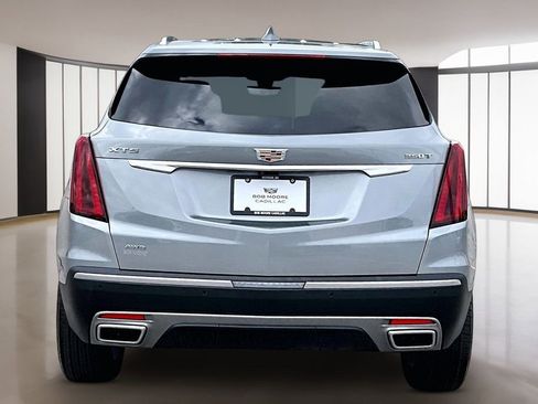 Used 2025 Cadillac XT5 Premium Luxury w/ Technology Package AWD/4WD image 4
