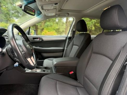 Used 2015 Subaru Outback 2.5i Premium AWD/4WD image 9