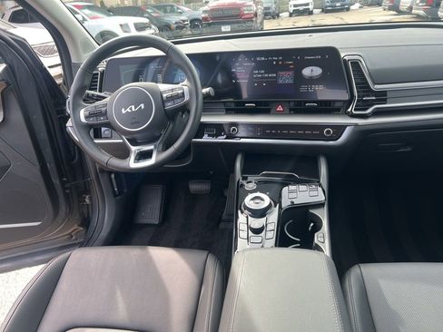 Certified 2025 Kia Sportage EX image 16