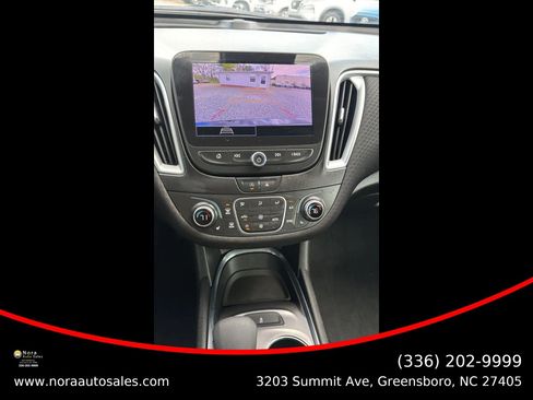 Used 2023 Chevrolet Malibu LT FWD image 39