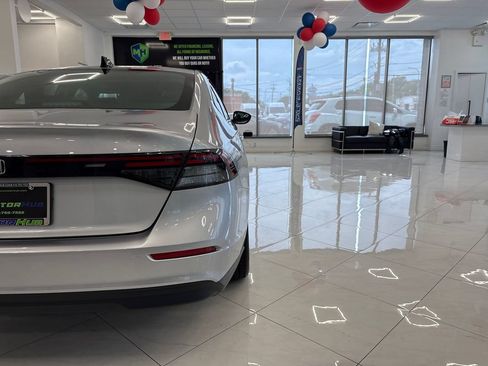 Used 2025 Honda Accord SE image 14
