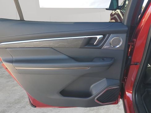 New 2026 Buick Enclave Avenir w/ Super Cruise Package image 16