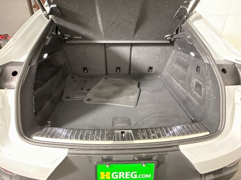 Used 2023 Porsche Cayenne Platinum Edition AWD/4WD image 35