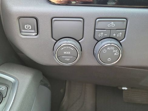 Used 2026 Chevrolet Silverado 1500 LT w/ Protection Package RWD image 18