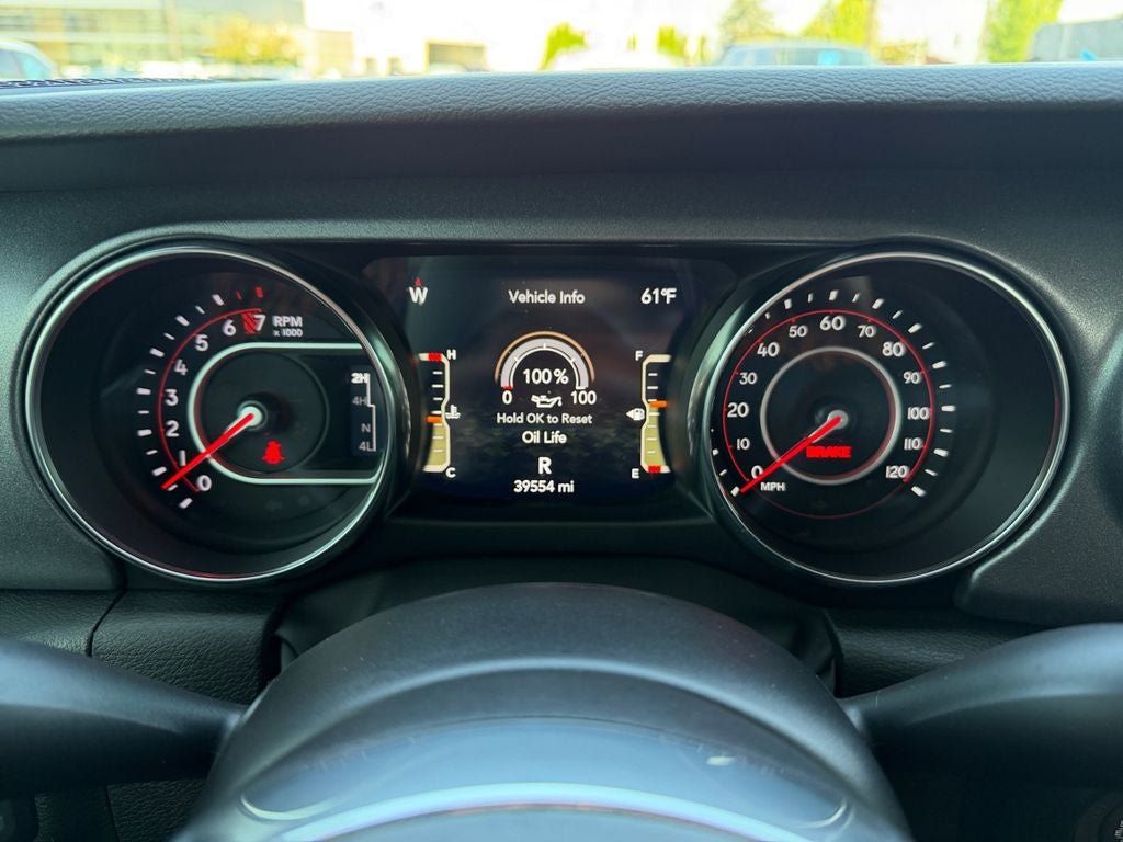 Used 2022 Jeep Gladiator Mojave w/ Cold Weather Group AWD/4WD image 14