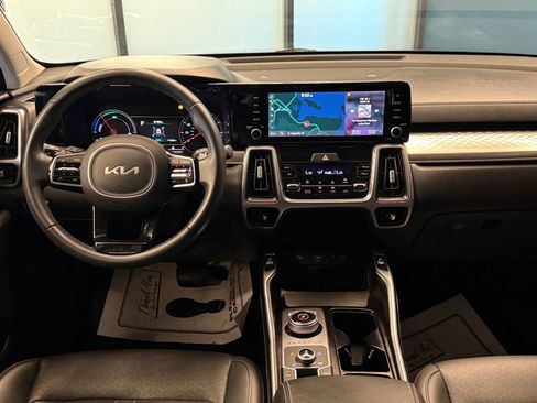 Used 2023 Kia Sorento EX AWD/4WD image 9
