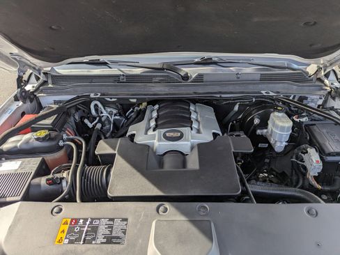 Used 2020 Cadillac Escalade Premium Luxury image 58