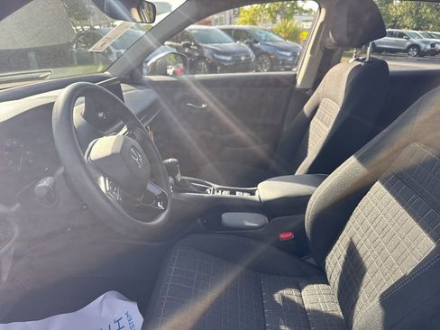 New 2026 Honda HR-V LX image 18