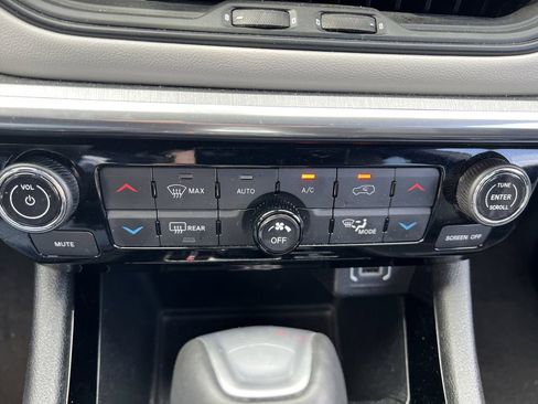 Used 2024 Jeep Compass Limited AWD/4WD image 20