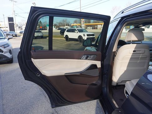 Used 2019 BMW X7 xDrive40i w/ Luxury Seating Package image 36