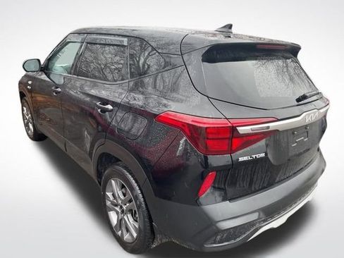 Certified 2022 Kia Seltos LX image 7