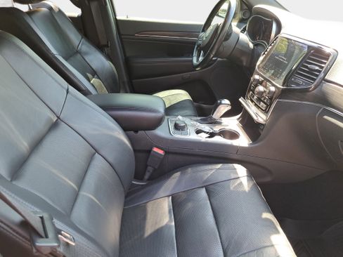 Used 2021 Jeep Grand Cherokee Limited w/ Luxury Group II AWD/4WD image 10