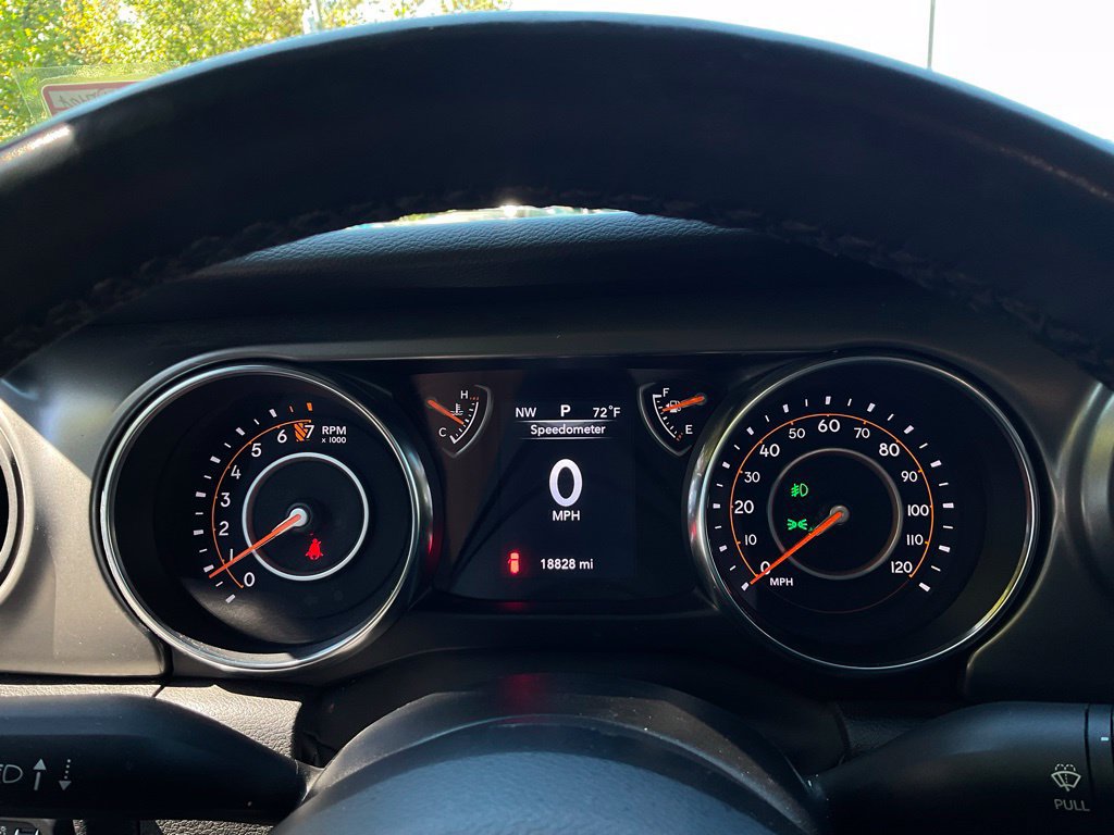 Used 2022 Jeep Wrangler Sport AWD/4WD image 14