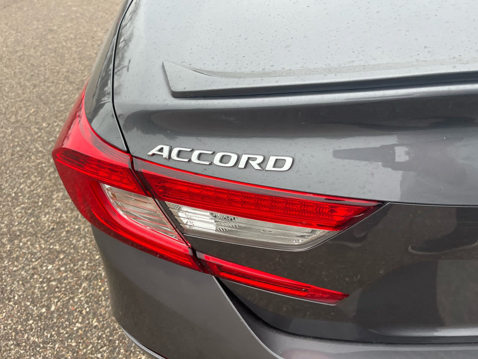 Used 2018 Honda Accord Sport image 7