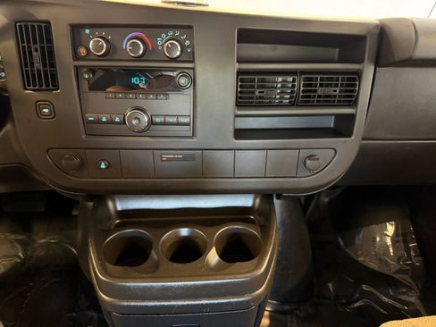 Used 2012 Chevrolet Express 1500 AWD w/ Power Package image 16