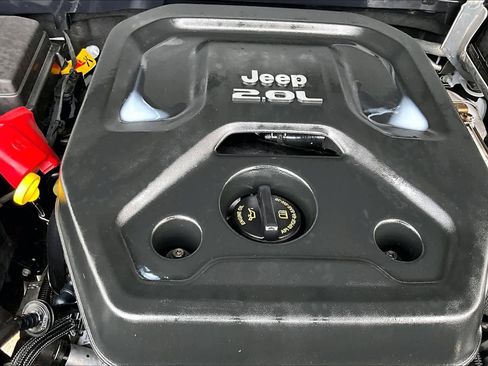 Used 2022 Jeep Wrangler Unlimited Rubicon 4xe w/ Cold Weather Group image 33