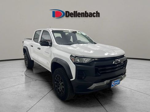 Used 2024 Chevrolet Colorado Trail Boss w/ Technology Package AWD/4WD image 7