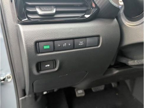 New 2025 Nissan Sentra SV w/ All-Weather Package image 17