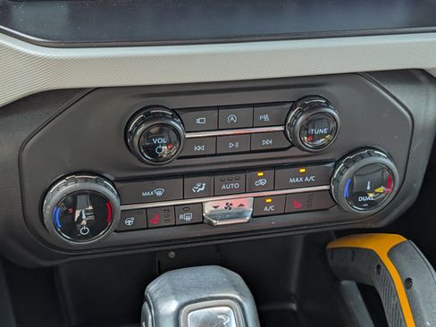 Used 2022 Ford Bronco Badlands AWD/4WD image 23